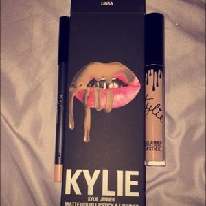 Libra kylie Cosmetics